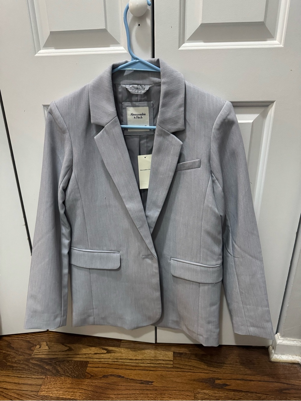 Abercrombie & Fitch Light Gray Women's Tailored Blazer